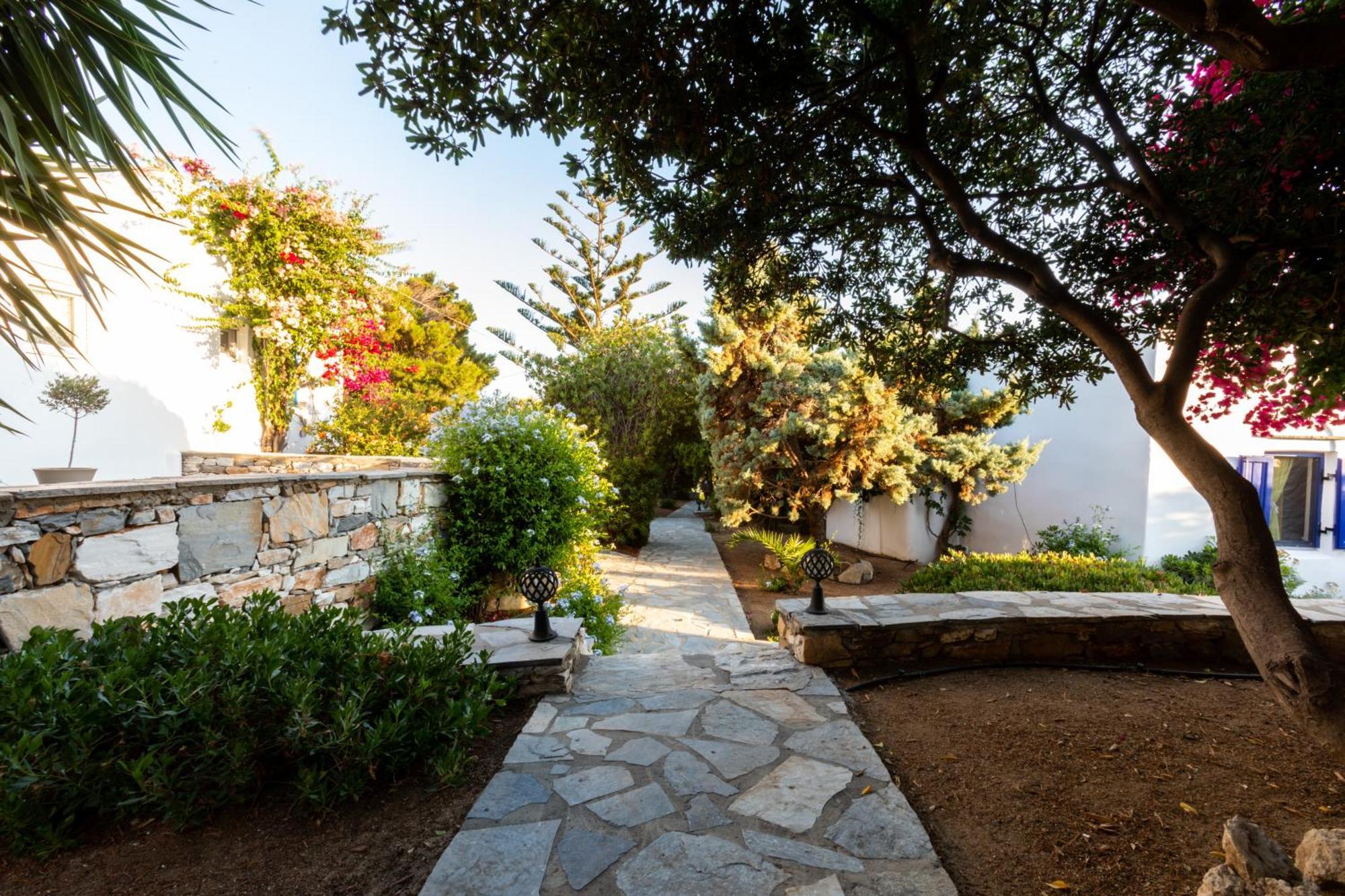 סטלידה Sunrock Suites מראה חיצוני תמונה